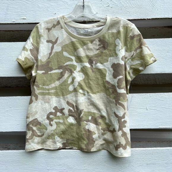 Gap NWT Camo Top - Picture 1 of 7